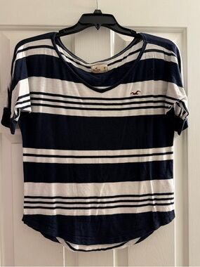 Hollister Navy and White Striped Short Sleeve Scoop Neck Top